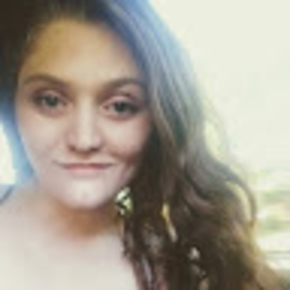 Meet your Posher, Alyss